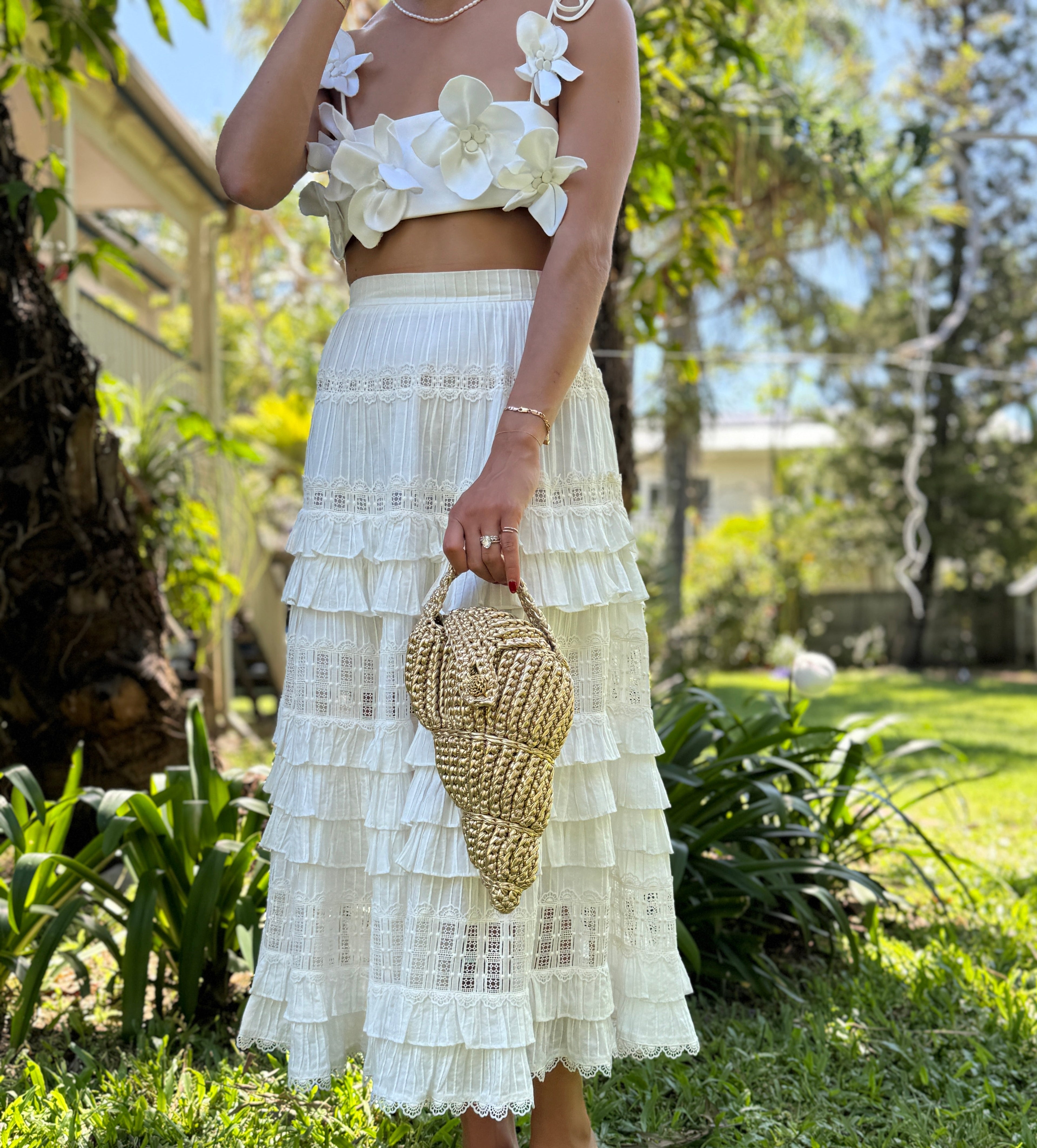 Artisanal crochet seashell bag – lightweight, structured, and one of a kind.